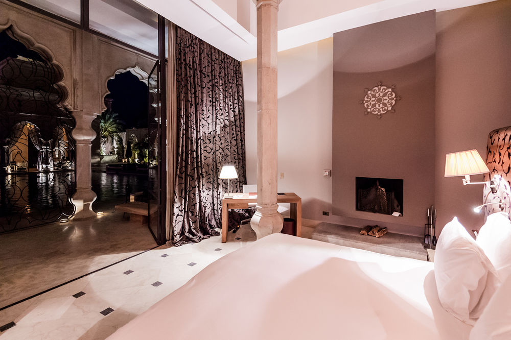 listing card gallery