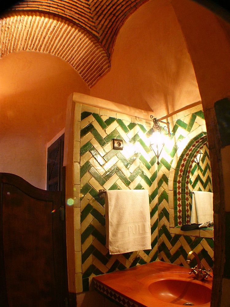 listing card gallery