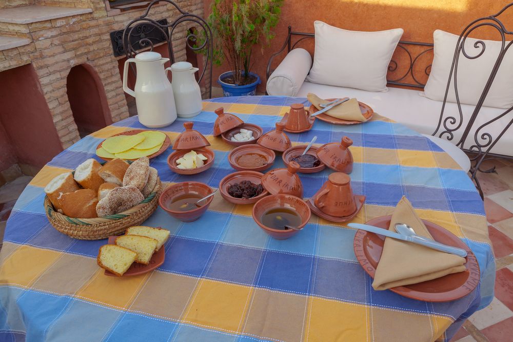 listing card gallery