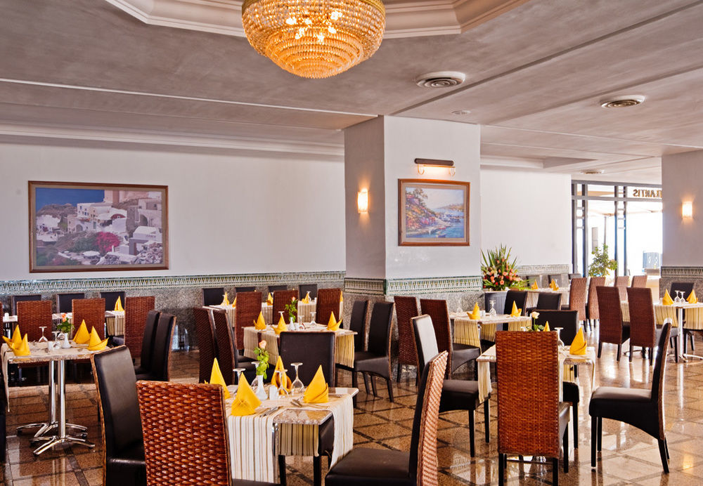 listing card gallery