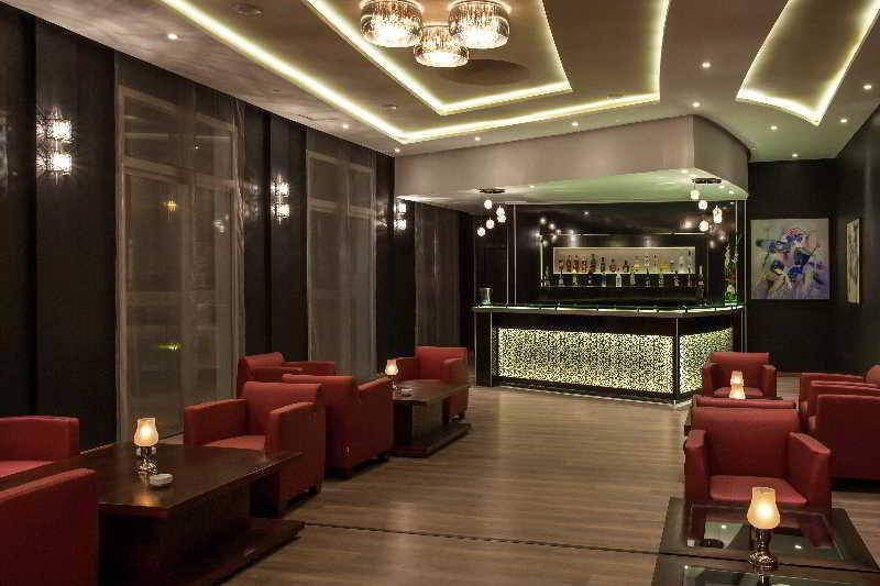 listing card gallery