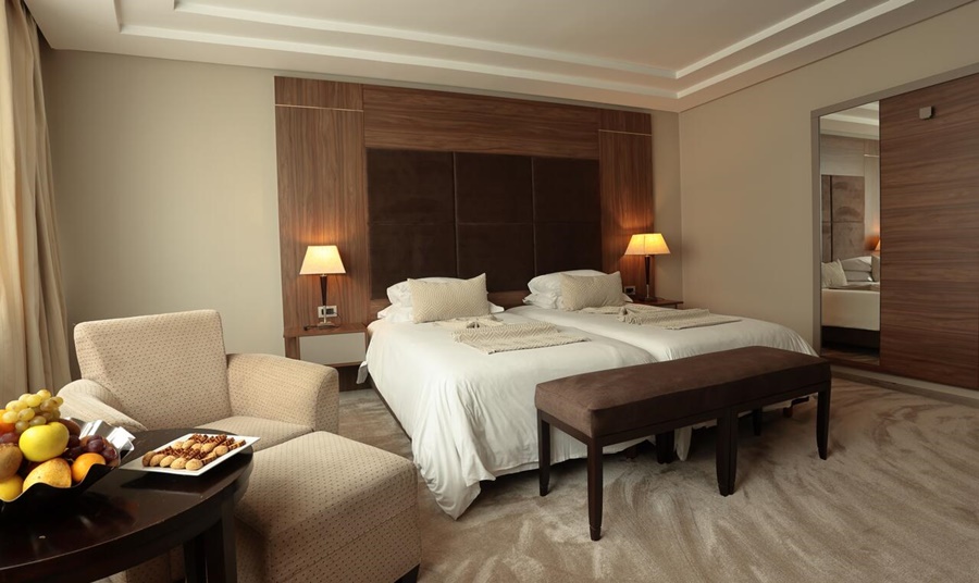 listing card gallery