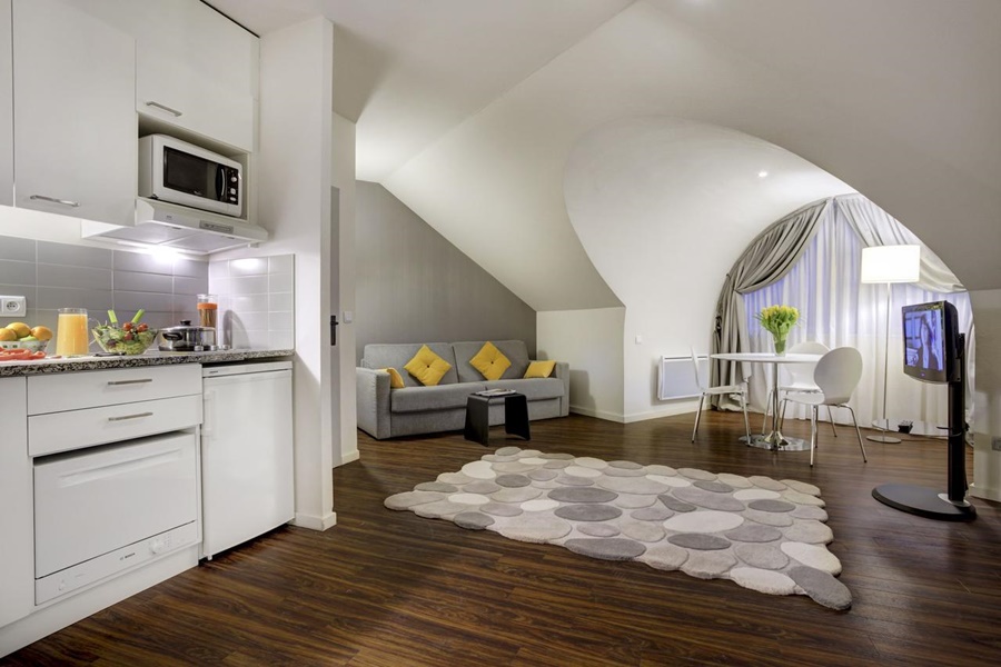 listing card gallery