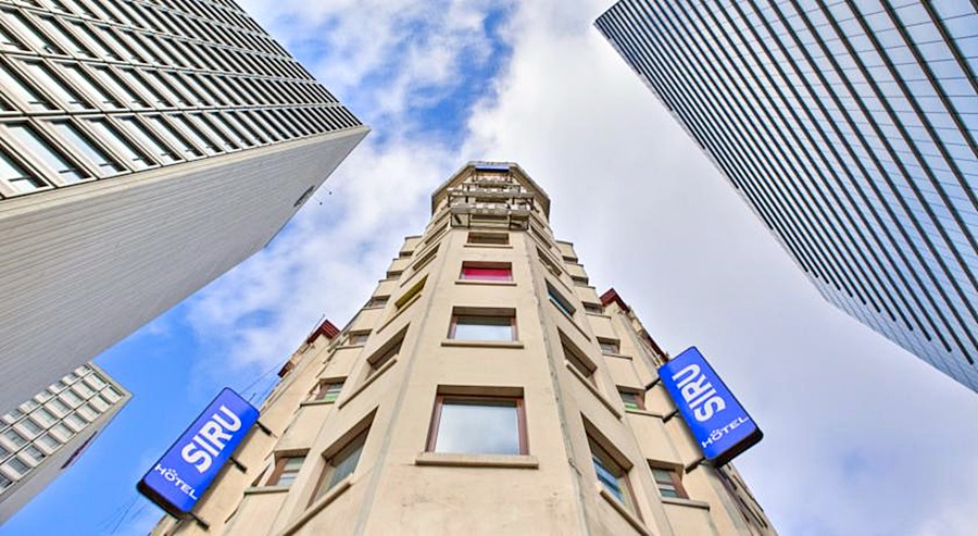 listing card gallery