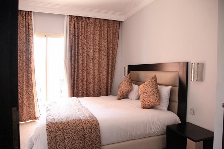 listing card gallery