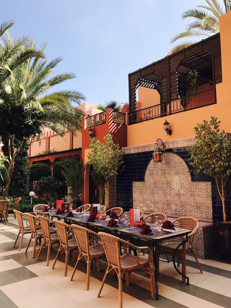 listing card gallery