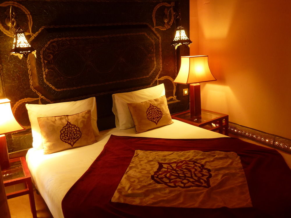 listing card gallery