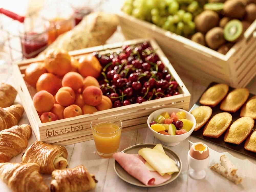 listing card gallery